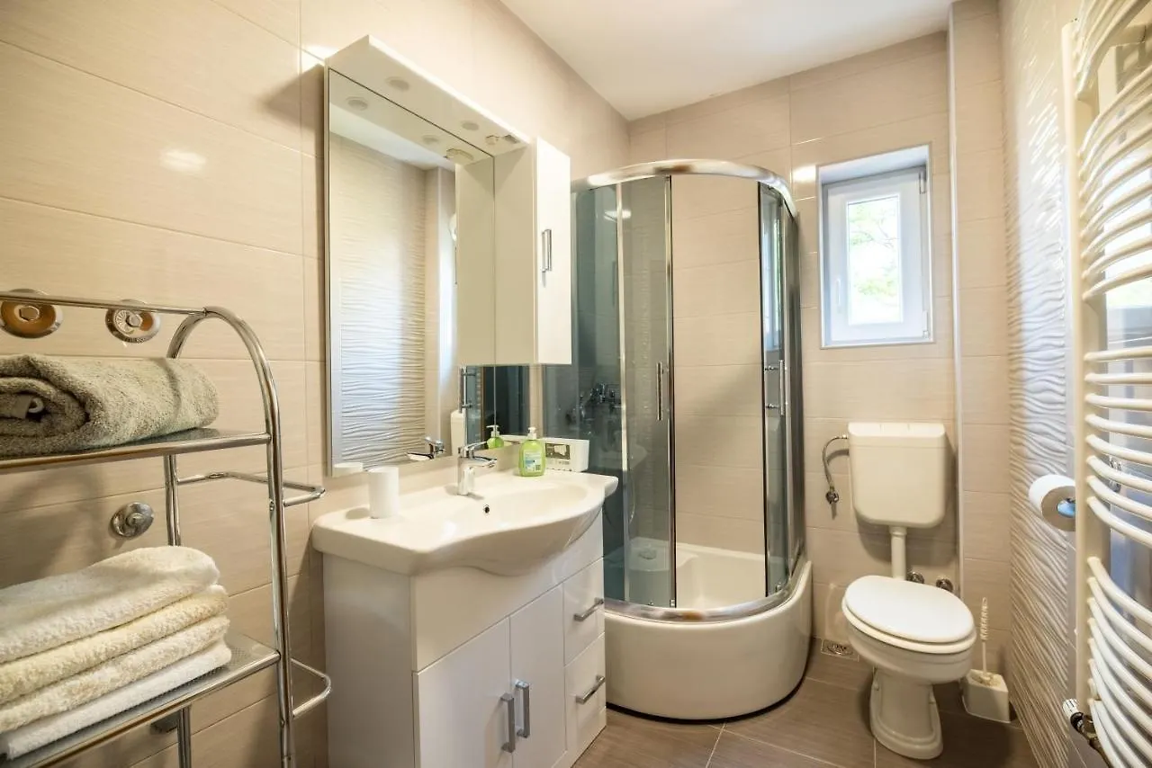Apartments Barka Selce